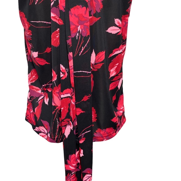 Express Tie Neck Halter Sleeveless Top - Picture 7 of 11